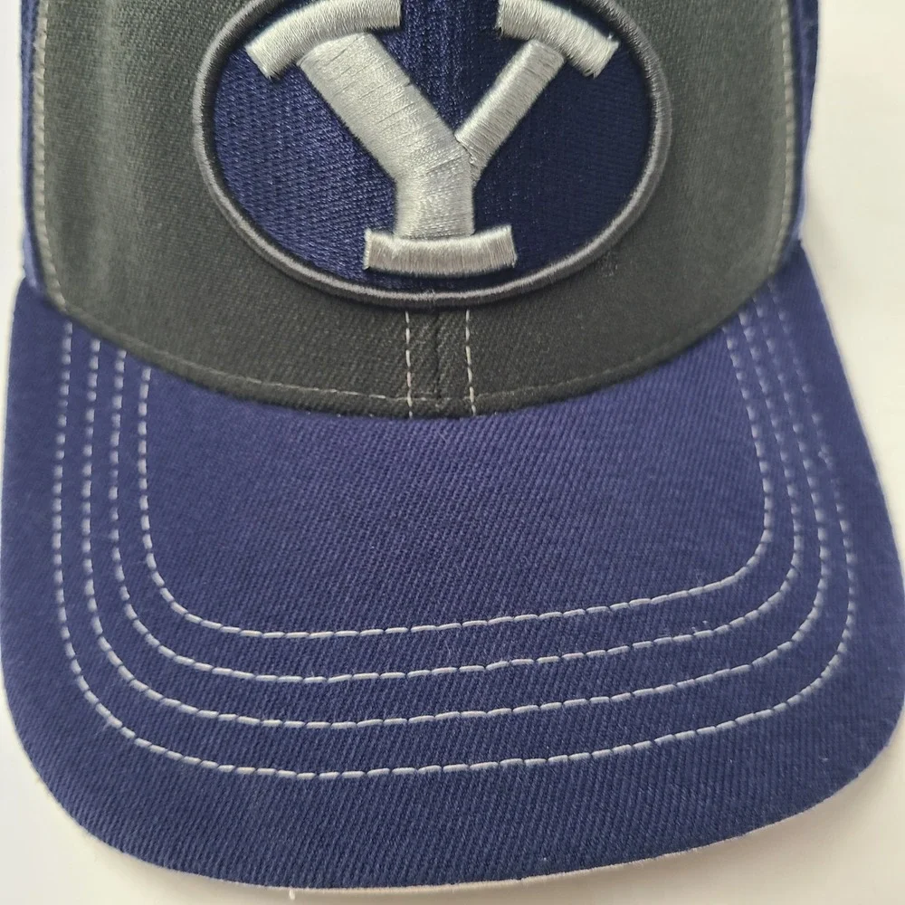 BYU Cougars Hat‎ Fitted M-L Zephyr Gray Blue NCAA Brigham Young University Men